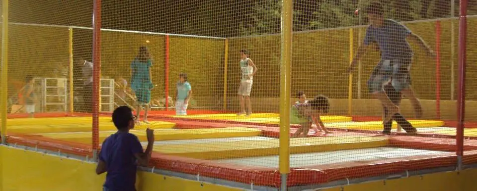 IMPULS Anlage - 4 rechteckige Trampoline